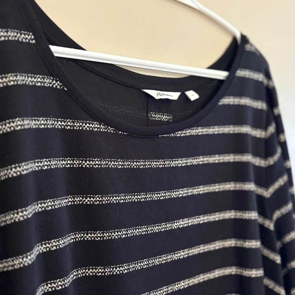 Reitmans Black & White Striped Knit Top with Button Back – Plus Size 3X EUC - Picture 5 of 13